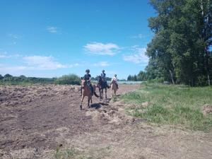 Не успели открыться, а 1 смена уже пролетела!